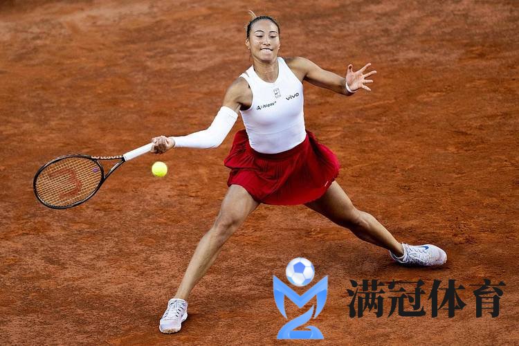 WTA罗马赛郑钦文连赢11局 2-0轻取开门红晋级32强 WTA罗马赛郑钦文连赢11局 2-0轻取开门红晋级32强