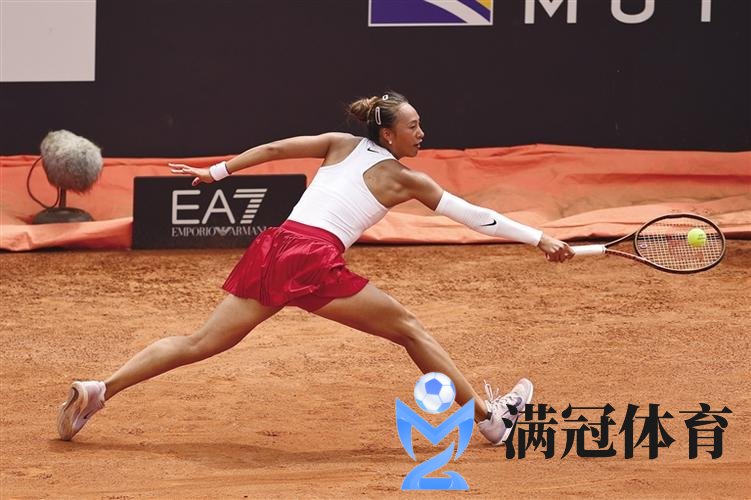 WTA罗马赛郑钦文连赢11局 2-0轻取开门红晋级32强 WTA罗马赛郑钦文连赢11局 2-0轻取开门红晋级32强
