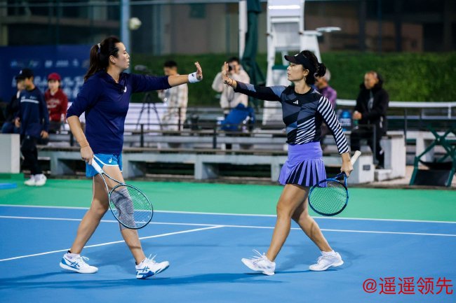 杨钊煊（左）、徐一璠（右）